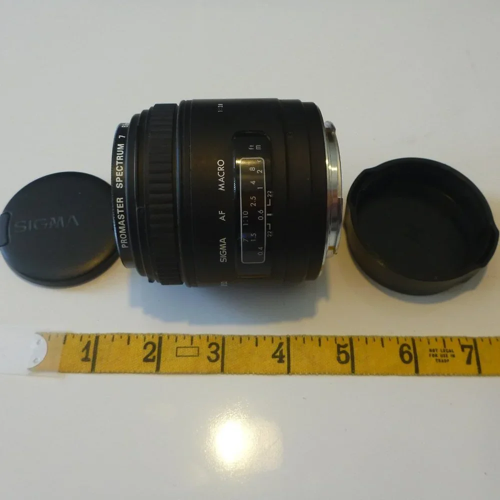 SIGMA AF Macro Lens for Canon AF Mount